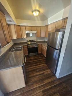 1355 Cordone Ave - 4